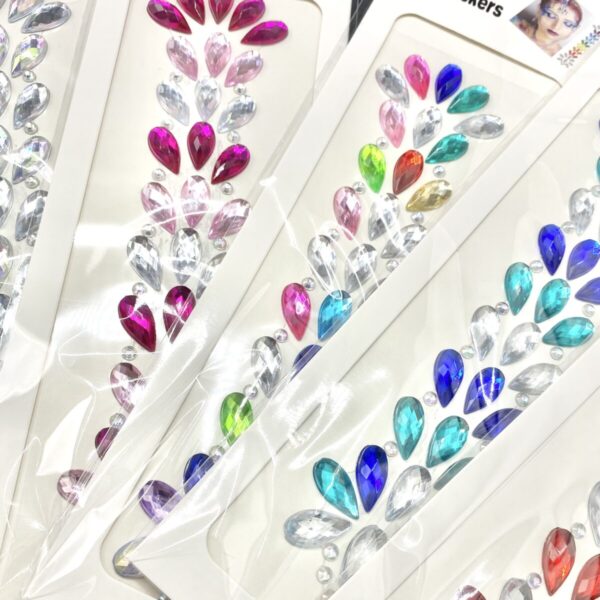 STRASS AUTOADHESIVA CARA PELO CUERPO x1 COD.163/ 5 AL AZAR