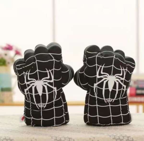 PUNOSPIDER-MAN NEGRO 30CM