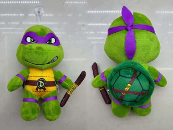 TORTUGA NINJA VIOLETA 25CM