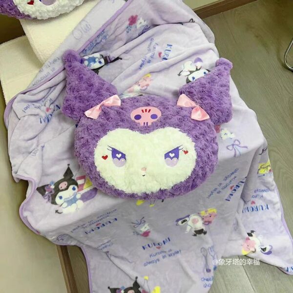 ALMOHADON KUROMI VIOLETA 40CM