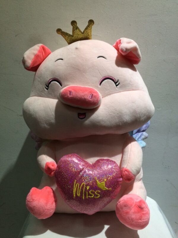 Chancho con corazón y corona
