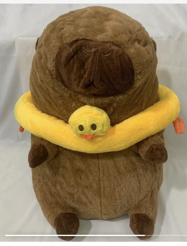 capibara  con patito super top 40cm