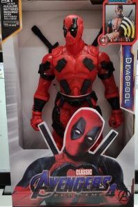 AVENGERS DEADPOOL CAJA 2557